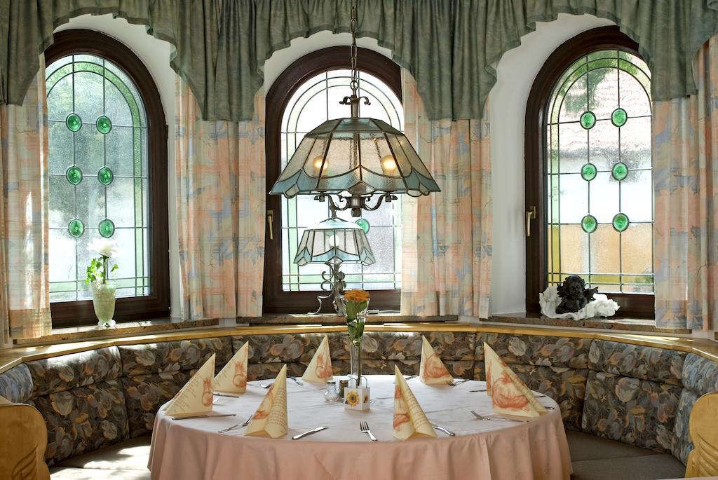 Hotel Zum Fischerwirt Baindlkirch エクステリア 写真